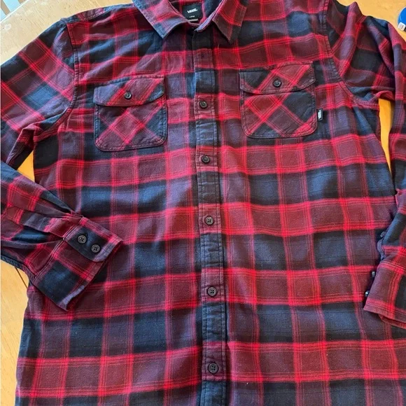 Vans Plaid Red and Blue Button Up Shirt Tailored Fit Size Large - Picture 6 of 6